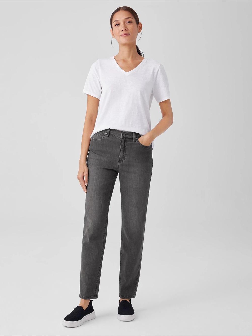 Eileen Fisher Straight Leg Jeans in Charcoal Gray